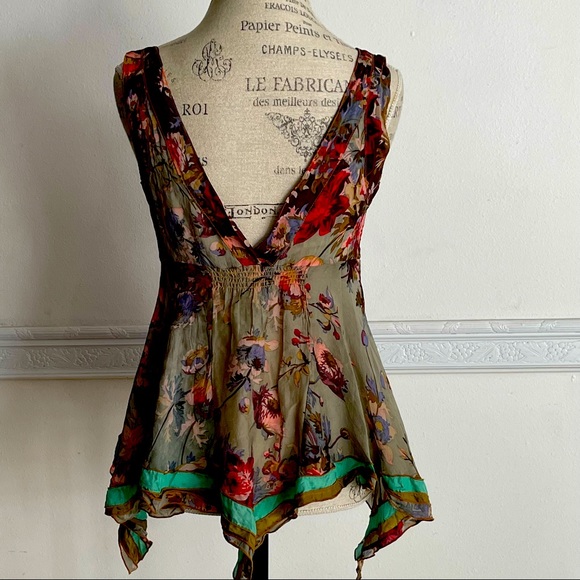 “Johnny Was”. XS Beautiful Colors, Flirty flounce, just a darling top! - Picture 3 of 6